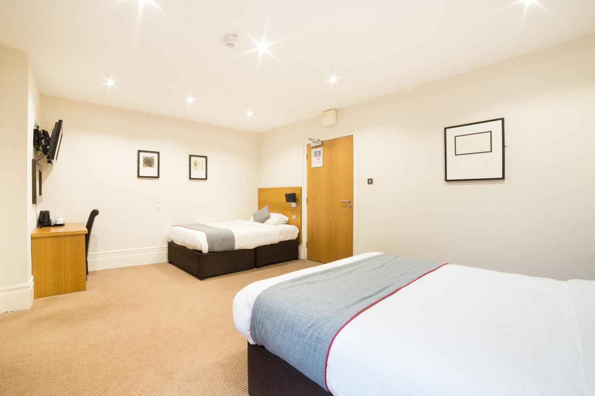 Oyo Imperial Hotel Barrow-in-Furness Eksteriør billede